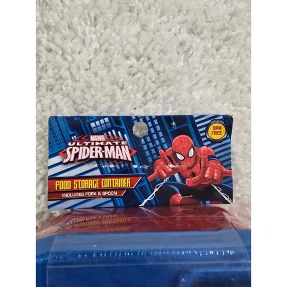 Marvel Ultimate Spider-Man Blue Food Storage Container Lunch Box Fork Spoon Set